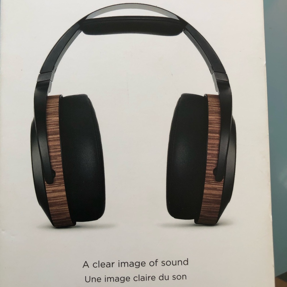 Audeze EL-8 opened box. Very much brand new